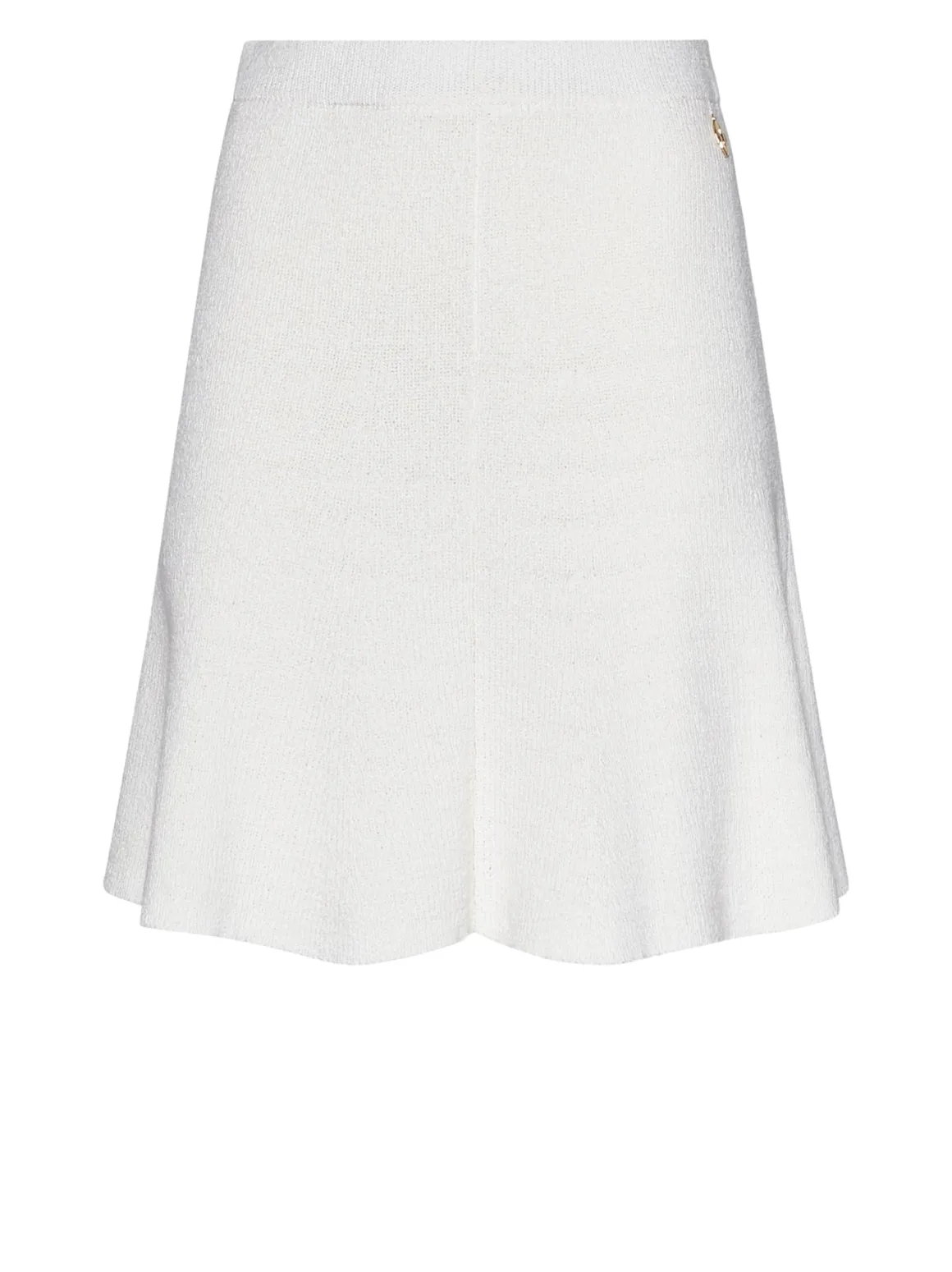A-line skirt with an essential design