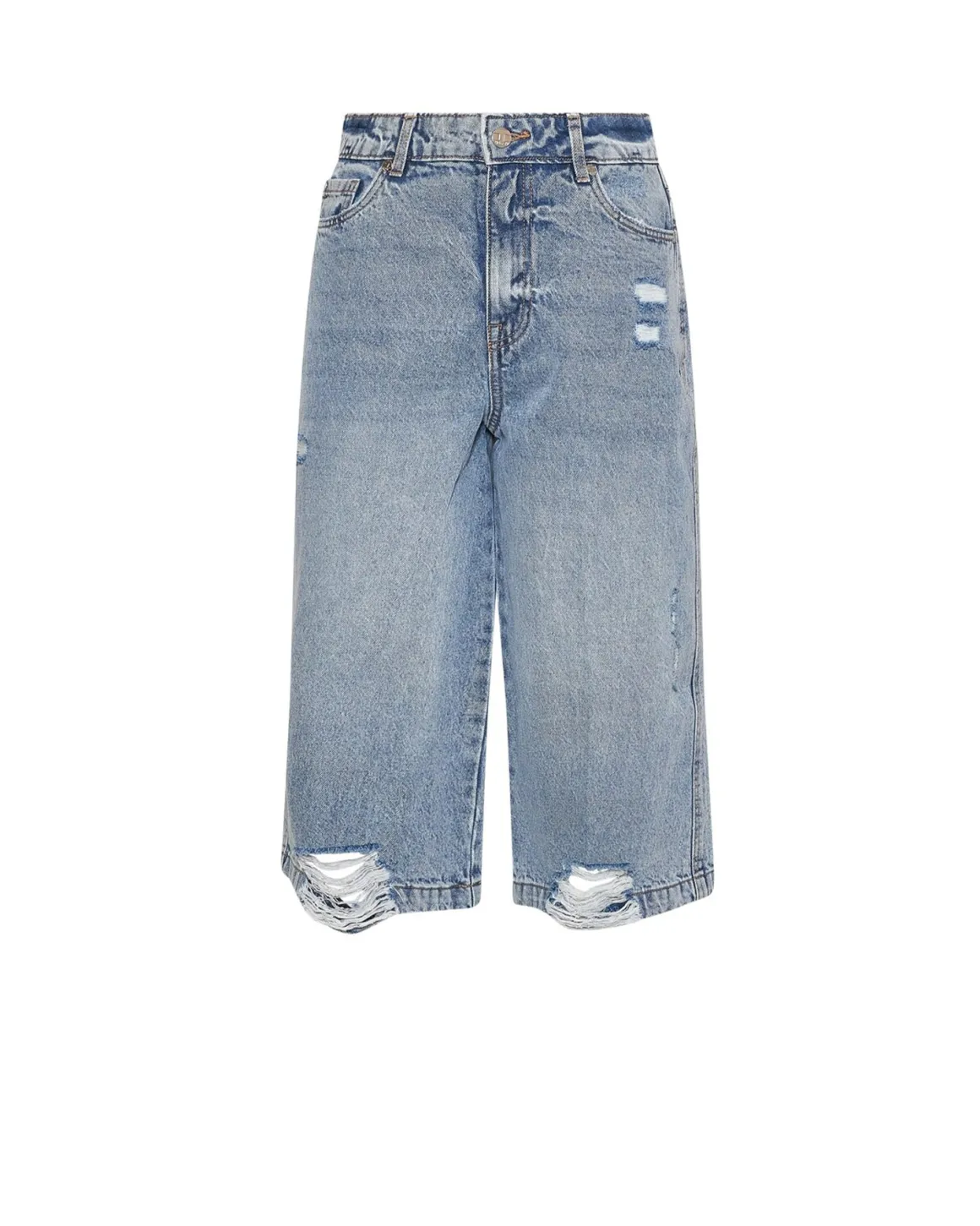 Bermuda shorts with destroyed details