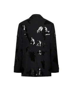 Blazer with contrasting applications