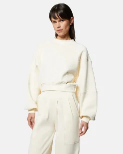 Cropped sweatshirt with large sleeves