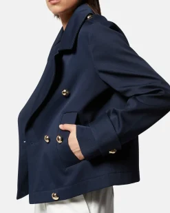 Double -breasted jacket with golden buttons