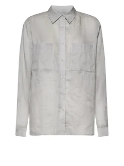Essential shirt with a refined design
