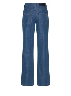 Five-pocket trousers with a contemporary line
