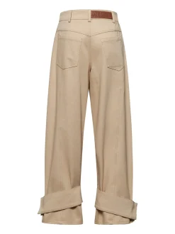Large leg cropped trousers