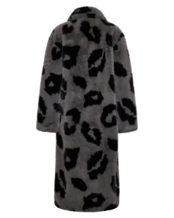 Long animalier faux fur coat