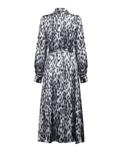 Shirt dress with belt