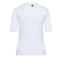 Short-sleeved shirt with relief workmanship