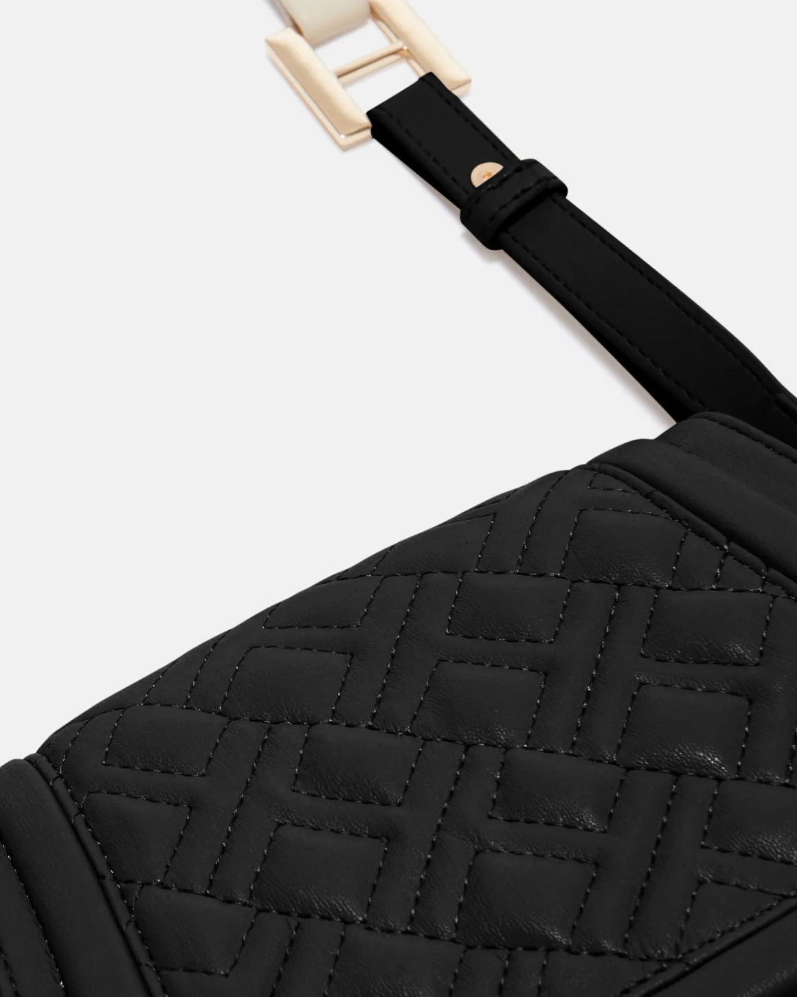 Shoulder bag with quilting