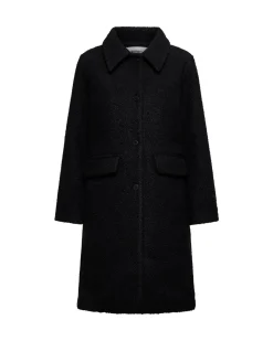 Single-breasted coat