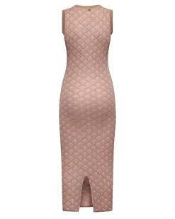 Sleeveless dress with embossed workmanship