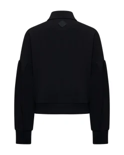 Sweater with collar