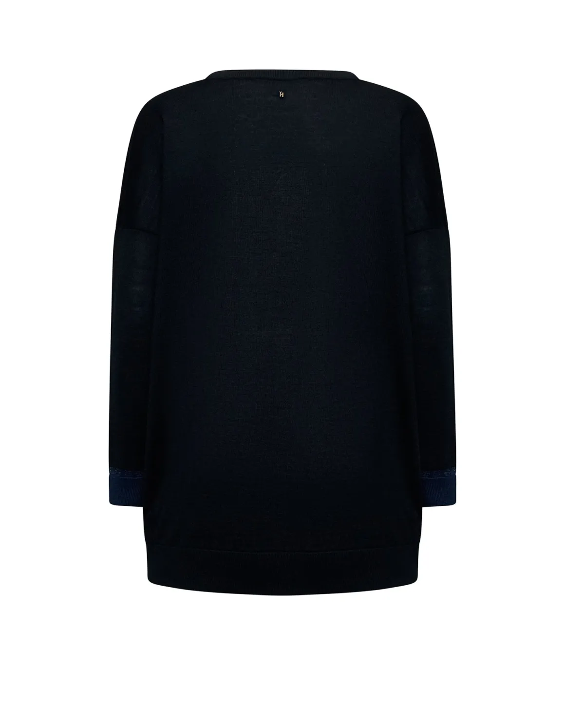Sweater with contrasting edges