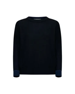 Sweater with contrasting finishes