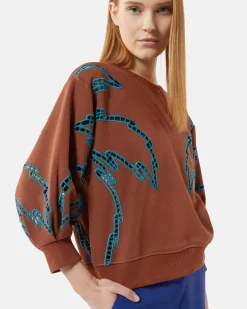 Sweatshirt with contrasting embroidered details