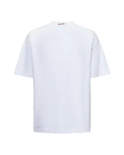 T-shirt with relief embroidery