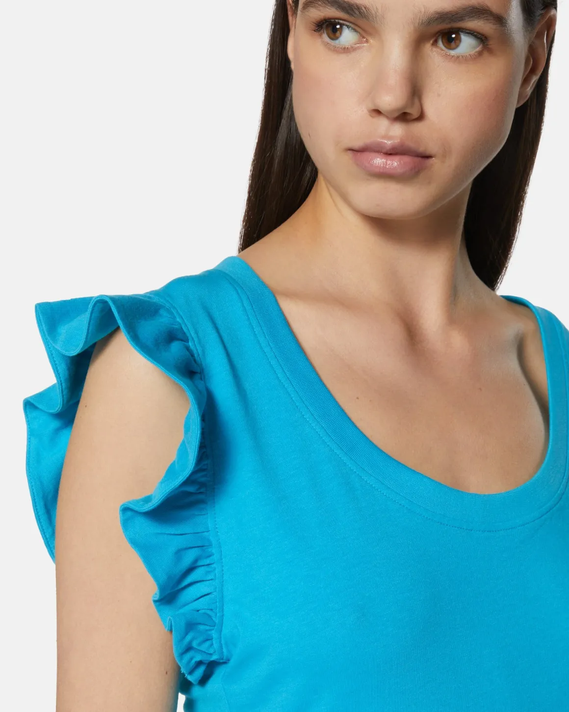 T-shirt with ruffle sleeves