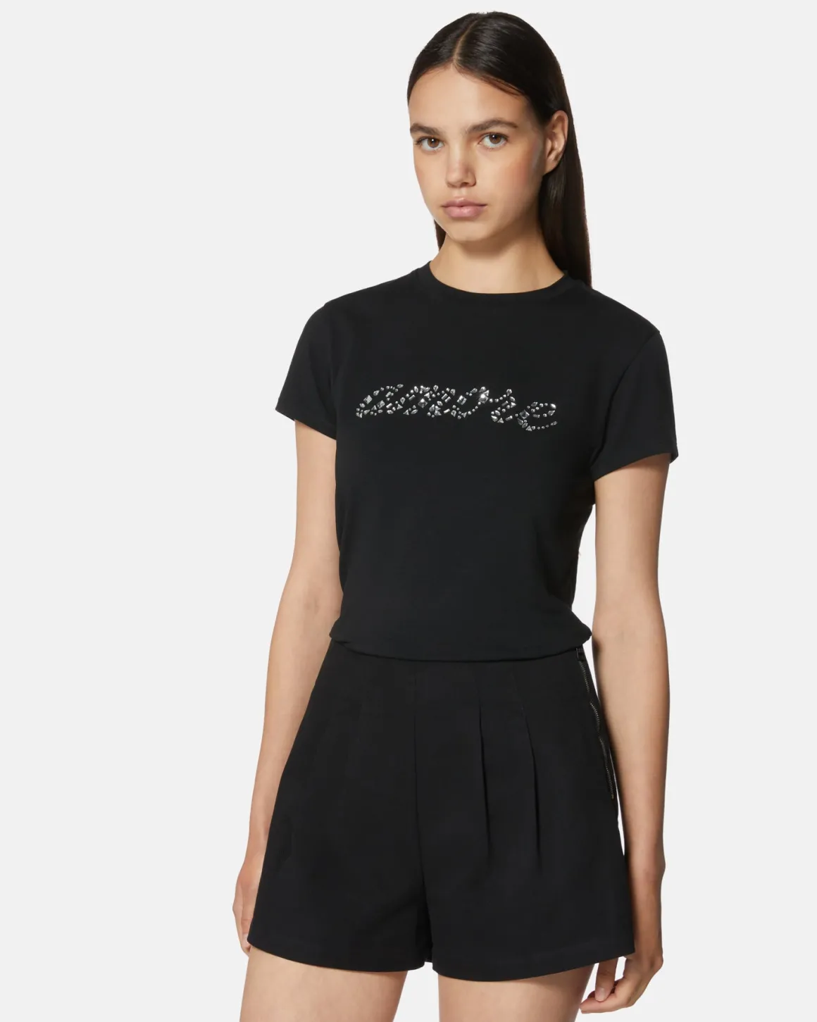 T-shirt with writing love in rhinestones