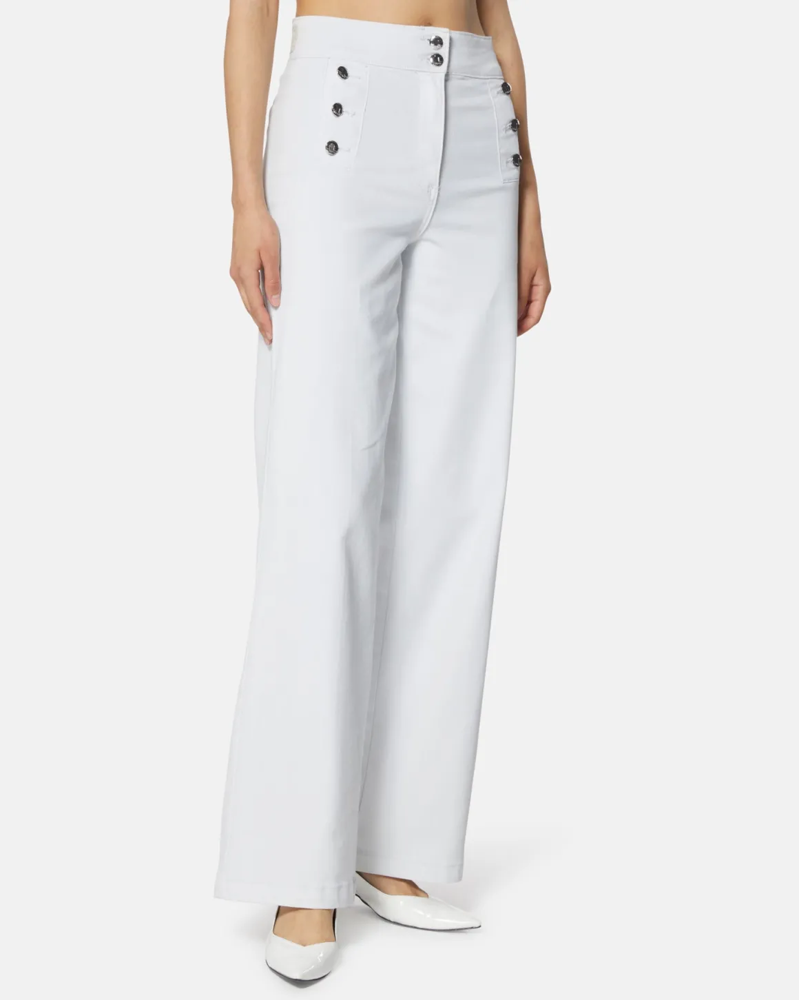 Wide leg jeans with decorative buttons