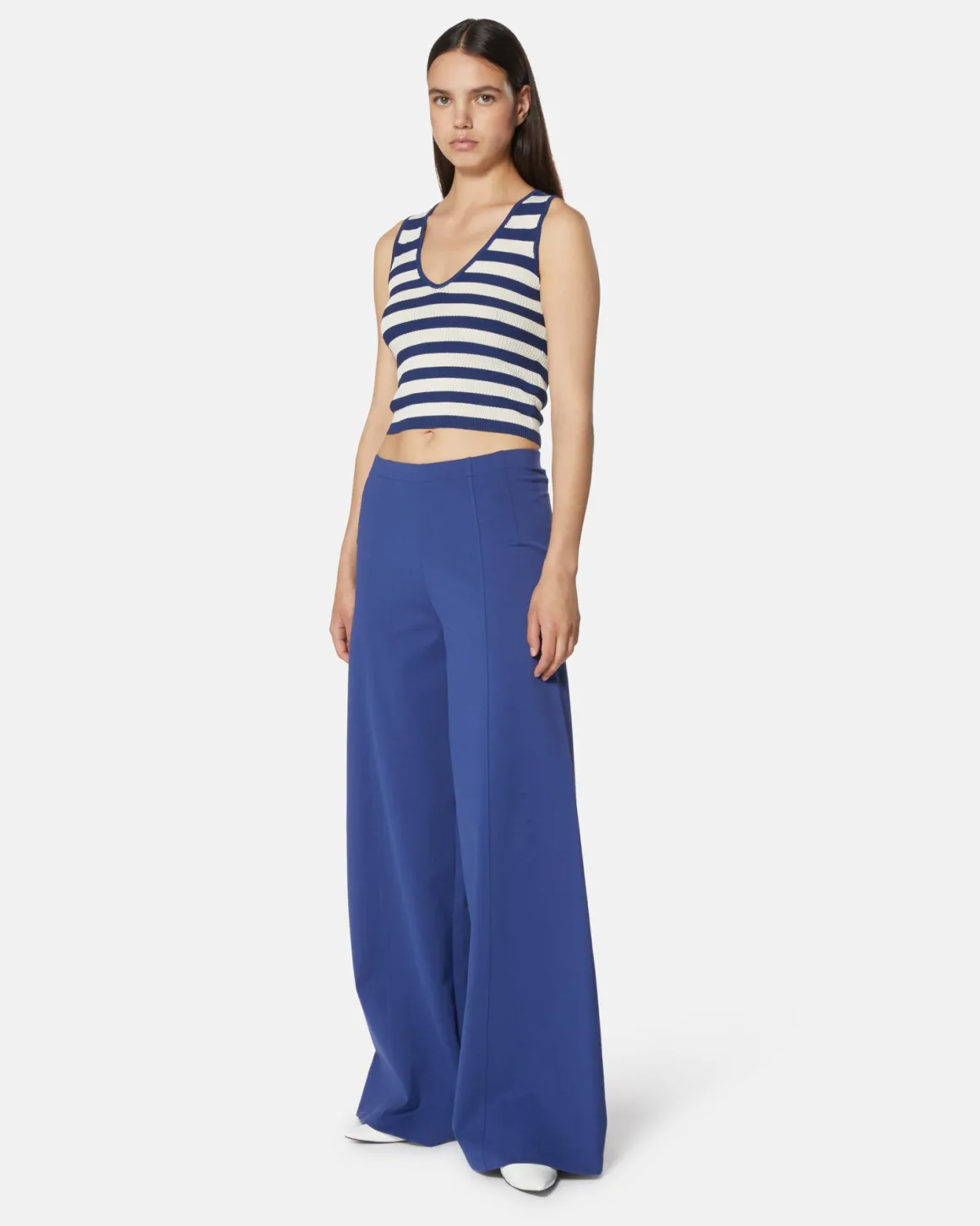 Wide leg trousers