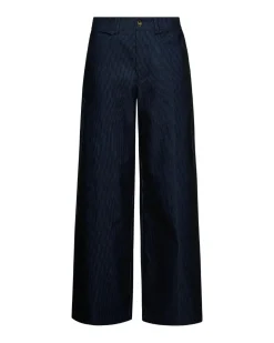 Wide trousers