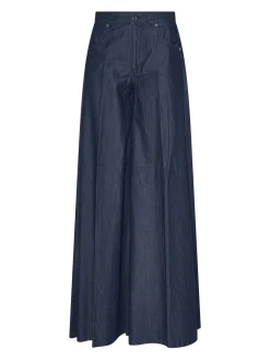 Wide trousers with a fluid line and essential design